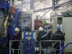 Fig. 3: The NAOS/CONICA (NaCo) instrument, mounted at ESO's Very Large Telescope on Paranal in Chile. NaCo is a combination of adaptive optics (which counteracts some of the blurring effect of the Earth's atmosphere) and the camera/spectrograph CONICA, which was developed at the Max Planck Institute for Astronomy and the Max Planck Institute for Extraterrestrial Physics.