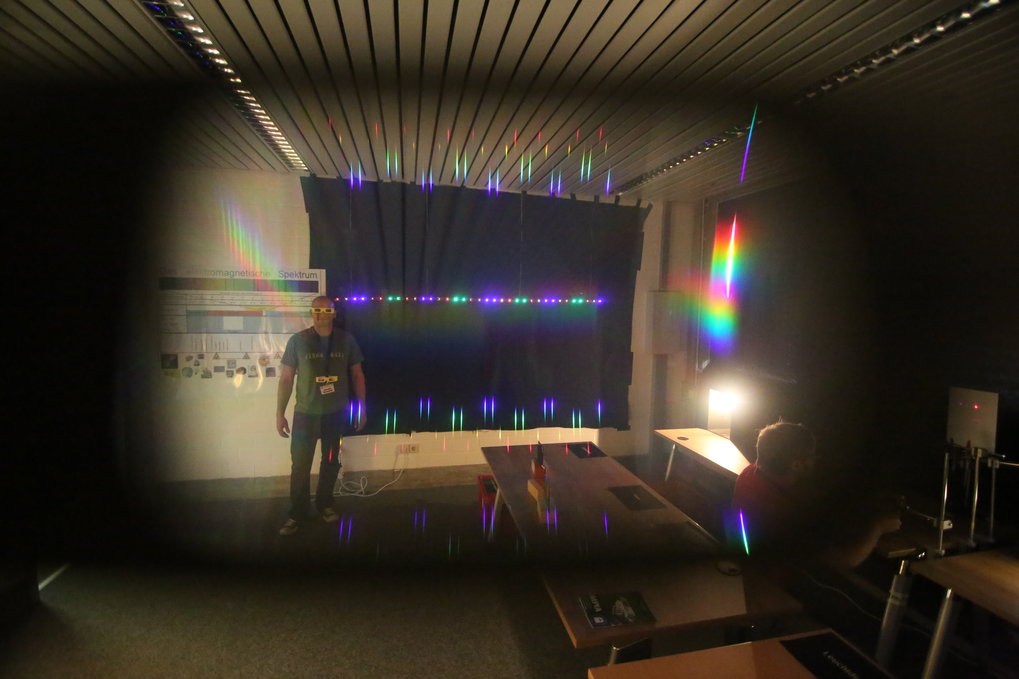 In the spectroscopy lab, you can see for yourself how astronomers split light into its component colors - and what they can learn from the resulting spectra.