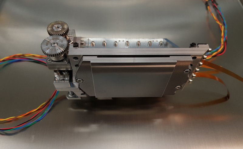 Rückansicht des Verstellmechanismus von Bild 1.