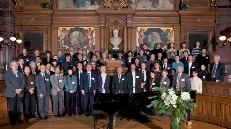 Germany-Japan Round Table: From the Early Universe to the Evolution of Life, Heidelberg, Dez. 2011