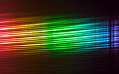 Kolorierte Version der ersten interferometrischen MATISSE-Beobachtungen des Sterns Sirius auf Basis der kombinierten Daten von vier Hilfsteleskopen des VLT. Die Farben repräsentieren die sich ändernden Wellenlängen der Daten, wobei Blau die kürzeren Wellenlängen und Rot die längeren Wellenlängen anzeigt. Die Beobachtungen wurden im Infrarot gemacht. Deshalb sind dies nicht die Farben, die man mit dem menschlichen Auge sehen würde.