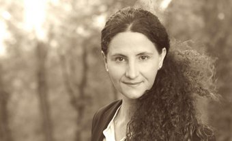 Dr. Nadine Neumayer, Leiterin der neuen Lise Meitner Gruppe "Galactic Nuclei" Dr. Nadine Neumayer, Leiterin der neuen Lise Meitner Gruppe "Galactic Nuclei"