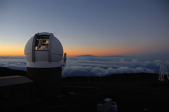 Das Pan-STARRS1 Observatorium Das Pan-STARRS1 Observatorium