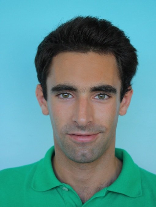 Miguel Querejeta (MPIA) für seine Publikation: »The Spitzer Survey of Stellar Structure in Galaxies (S4G) IV: Pipeline 5 – High-precision stellar masses at 3.6 micron« (Querejeta et al. 2014, accepted for ApJ).