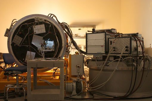 Image 4a LUCIFER in the LBTO-lab during re-integration tests. The MOS-masks (to the right) and the shutter (center) are clearly visible.