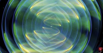 Wenn zwei Neutronensterne kollidieren, bebt die Raumzeit, Gravitationswellen breiten sich aus. Wenn zwei Neutronensterne kollidieren, bebt die Raumzeit, Gravitationswellen breiten sich aus.