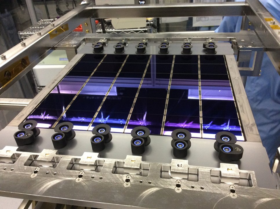 Testmodell der Fokalebene der VIS-Kamera mit 36 CCDs.