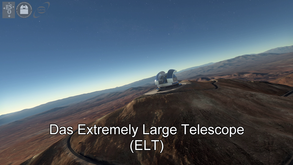 Computergenerierte Darstellung des Extremely Large Telescope (ELT) der Europäischen Südsternwarte auf einem Berggipfel in der chilenischen Atacama-Wüste. Das große, moderne Teleskop mit geöffneter Kuppel steht auf einer ebenen Plattform. Im Hintergrund erstrecken sich die kahlen Berge und ein klarer Himmel, der von der Dämmerung leicht erhellt ist. Im Vordergrund führt eine kurvige Straße zum Observatorium hinauf. Oben links sind Logos verschiedener Forschungsinstitute zu sehen. Am unteren Bildrand steht der Schriftzug ‚Das Extremely Large Telescope (ELT)‘.