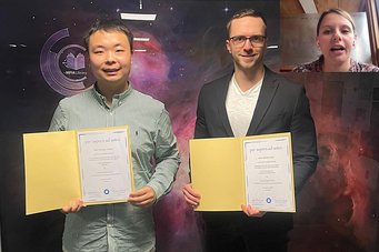 Die Patzer-Preisträger 2025. Von links nach rechts: Xiangyu Zhang, Michael Cecil, Elisa Schösser Patzer Preisträger 2025